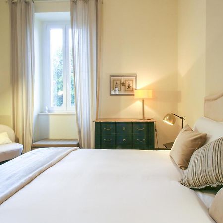 Le Flaneur - Vintage Suite Verona Exterior photo