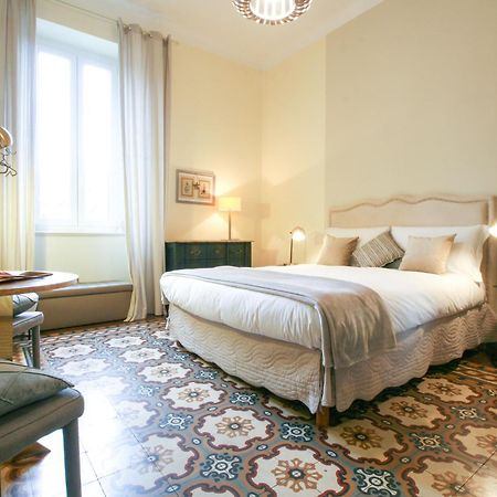 Le Flaneur - Vintage Suite Verona Exterior photo