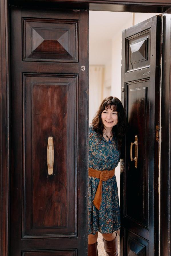 Le Flaneur - Vintage Suite Verona Exterior photo