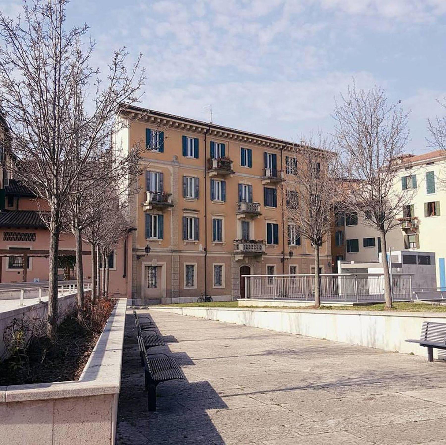 Le Flaneur - Vintage Suite Verona Exterior photo